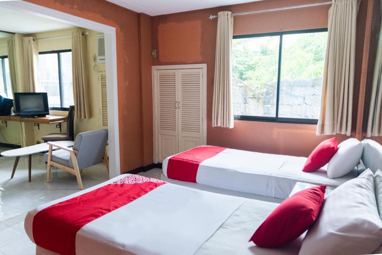 Chito'S Hotel Iloilo City Bagian luar foto